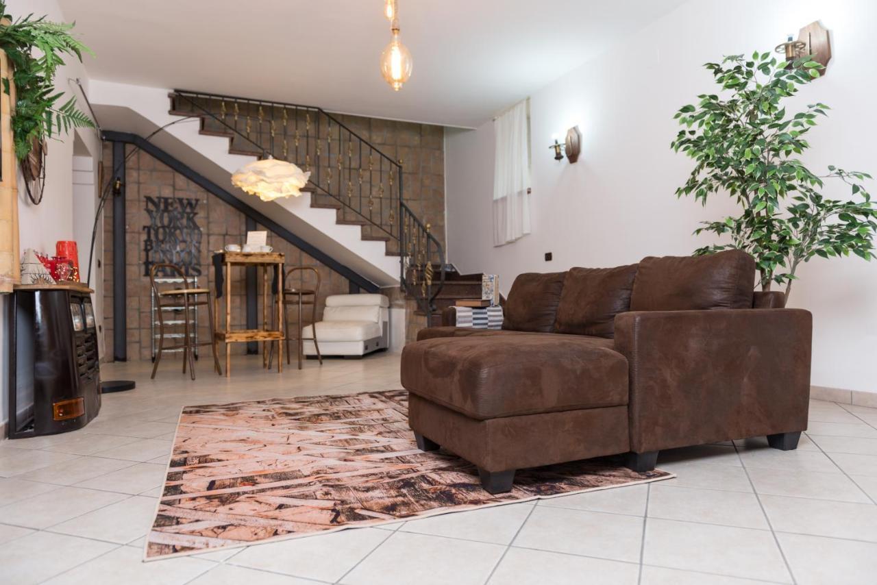 Loft Style Taverna Аверса Екстер'єр фото