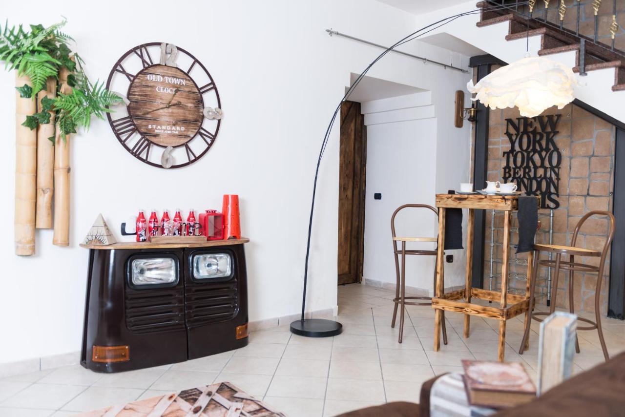 Loft Style Taverna Аверса Екстер'єр фото